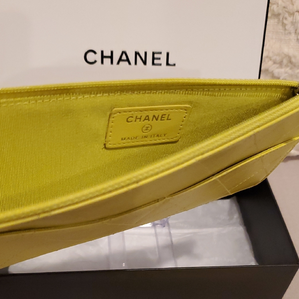 Chanel Yellow Quilted Wallet Set (2 pieces for sale) - Picture 7 of 17